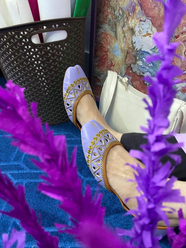Embroidered Lavender Khussa